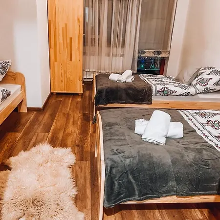 U Jarosza بورونين