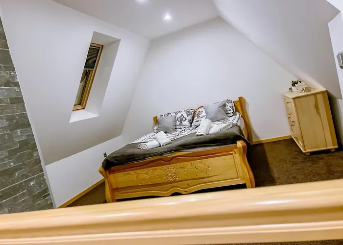 U Jarosza 아파트 포로닌